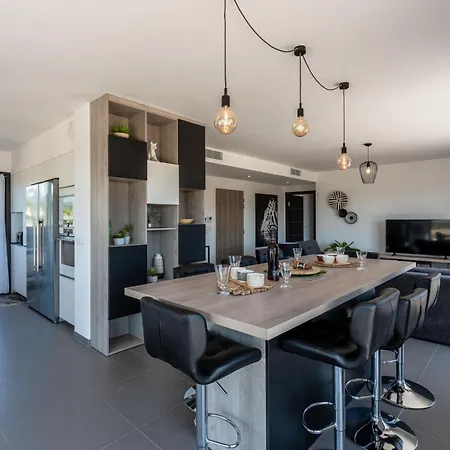 Lägenhet Domaine D'arca-1 By Interhome *